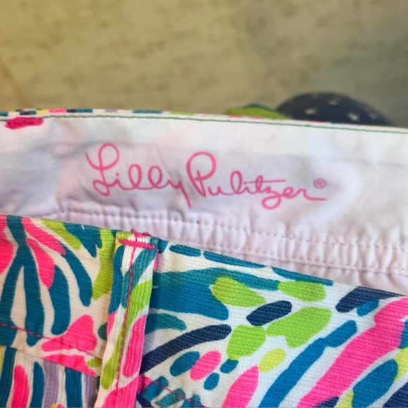 Lilly Pulitzer "Palm Reader" The Callahan Shorts Sz 10 - Picture 11 of 16